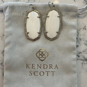 Kendra Scott Danielle earrings